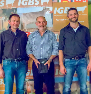 Emil Zwinglie bei der Entgegennahme des IGBS-Award.